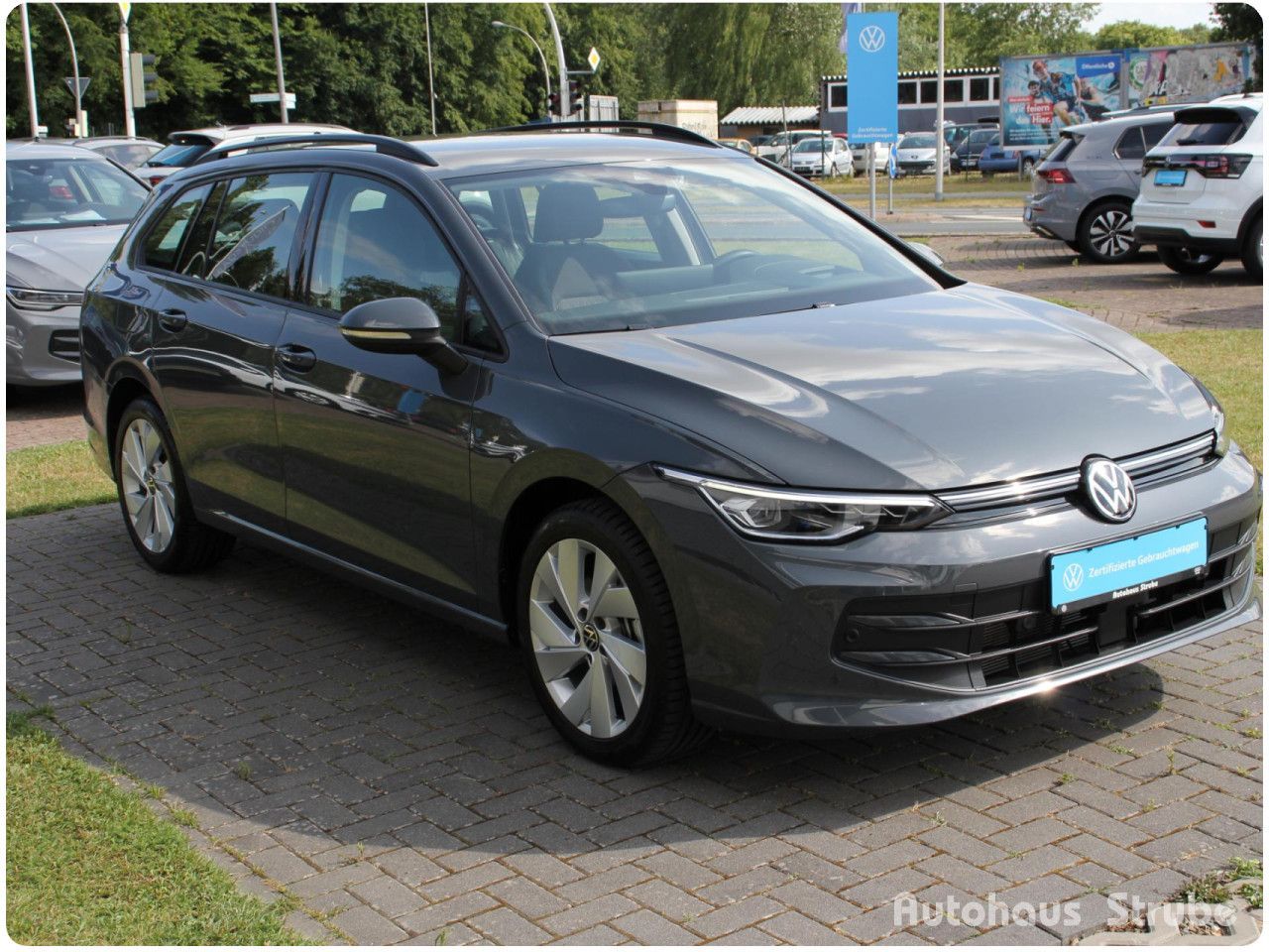 Volkswagen Golf VIII Variant Life 2.0 TDI RÜKAMERA AHK ACC foto 4