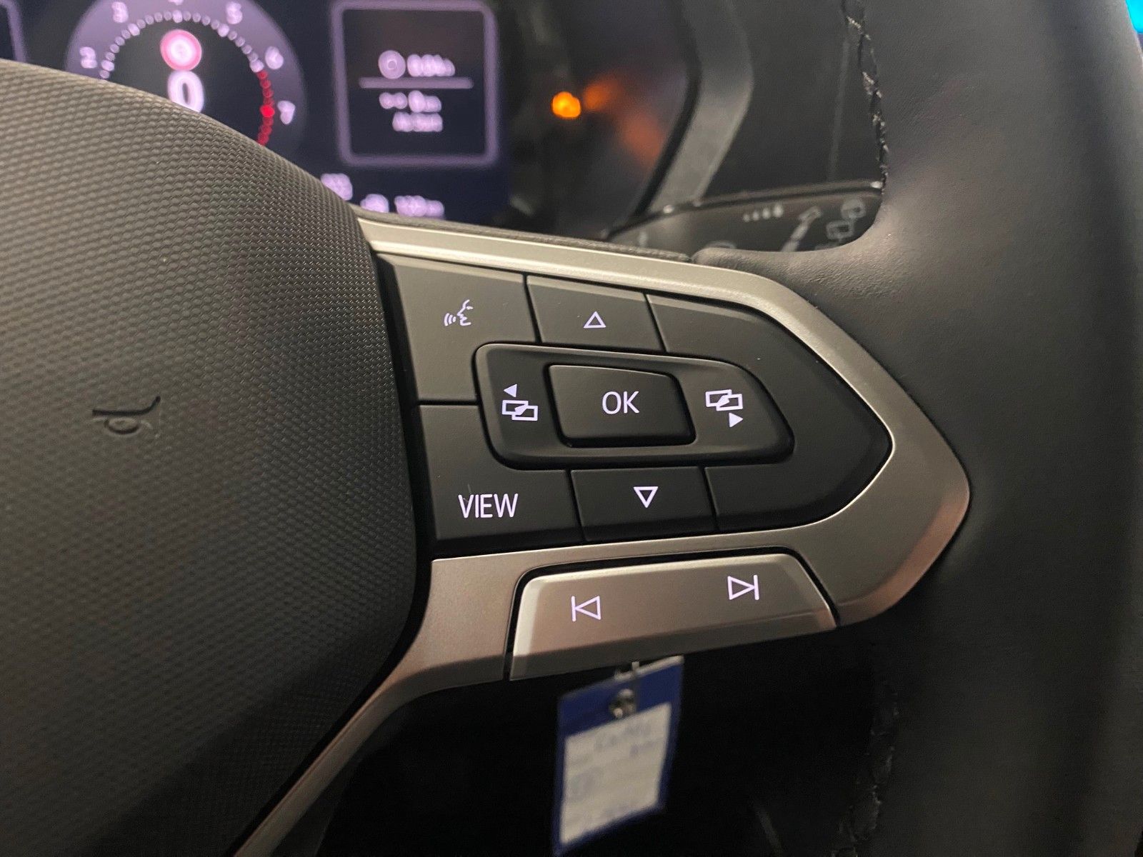 Fahrzeugabbildung Volkswagen Caddy 1.5 TSI Caddy+ACC+AHK+2x Schiebetür+1xHeck