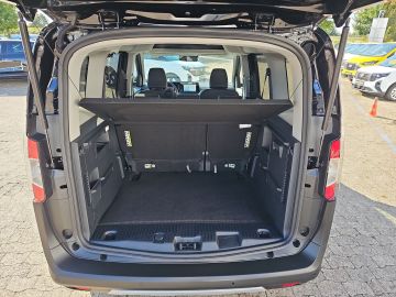 Bild 8 Ford Tourneo Courier Active Navi Leder ACC Apple CarP