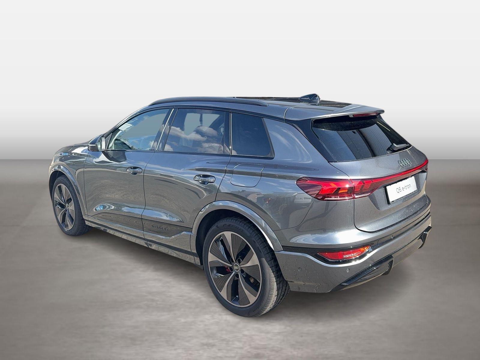 Audi SQ6 SUV e-tron 360 kW Matrix B&O CarPlay TechPro imagem 3