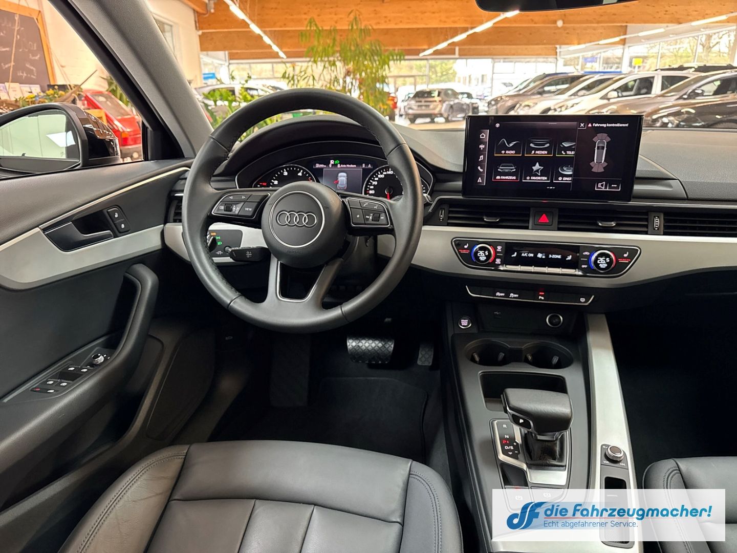 Fahrzeugabbildung Audi A4 Avant 35 TDI advanced 2.0 Navi LED 3-Zonen-Kl
