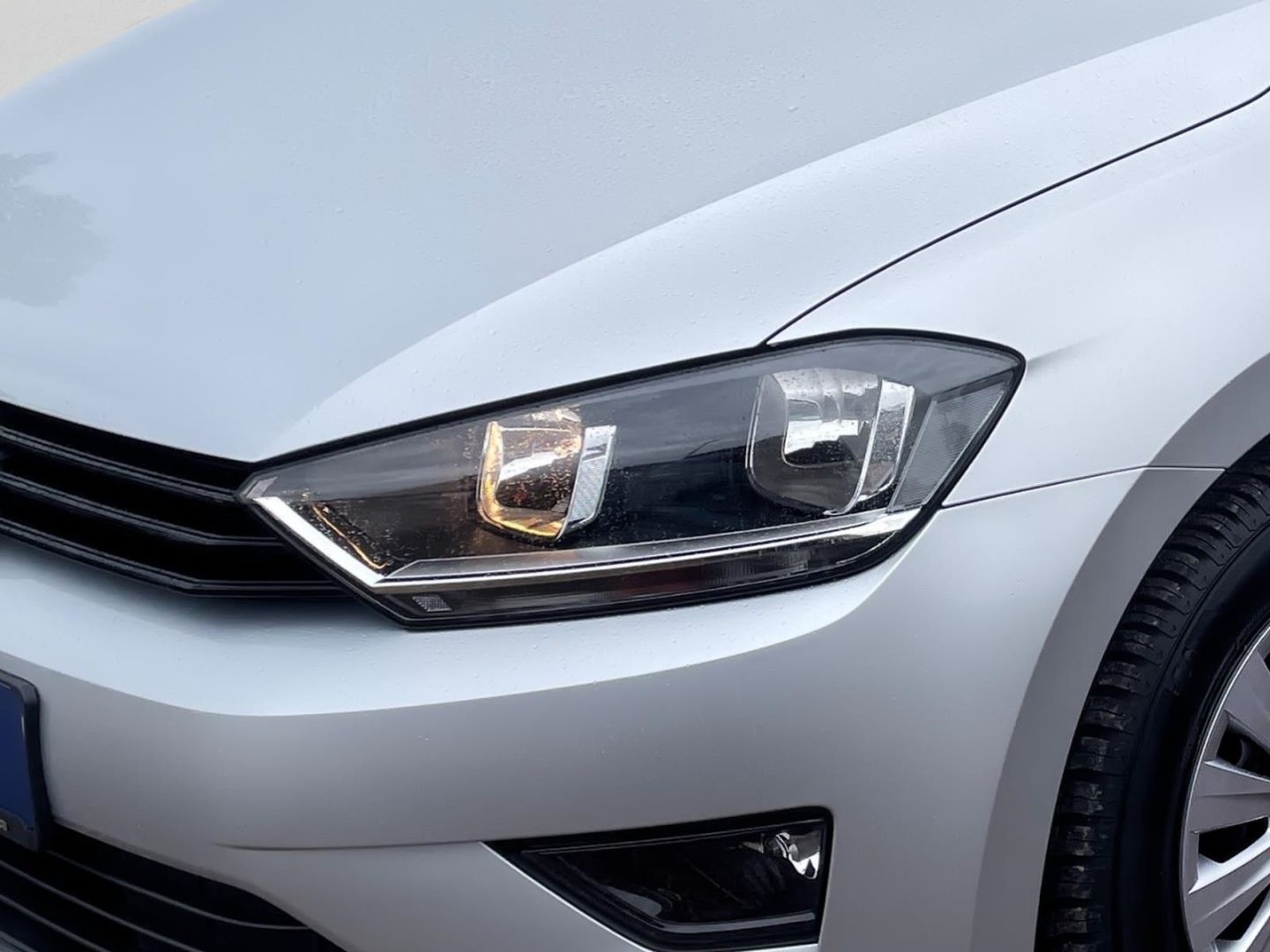 Fahrzeugabbildung Volkswagen Golf Sportsvan 1.2 TSI Trendline Allwetterreifen