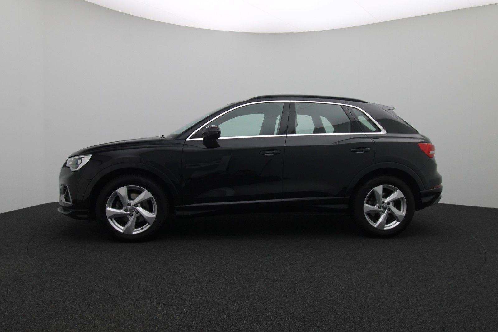 Fahrzeugabbildung Audi Q3 35 TFSI advanced