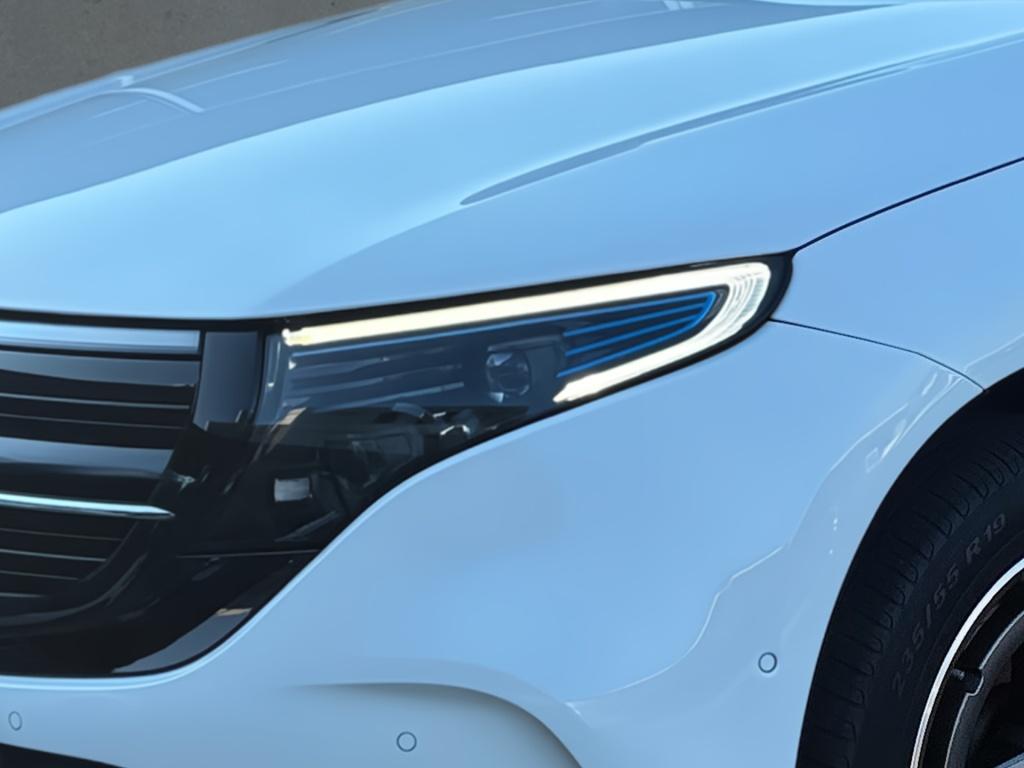 Mercedes-Benz EQC 400 4MATIC AMG Line AMG+AHK+DISTRONIC+MEMORY