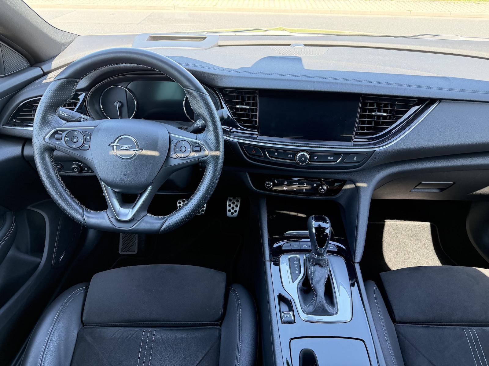Opel Insignia 2.0 D Business Elegance Aut. Navi+Led