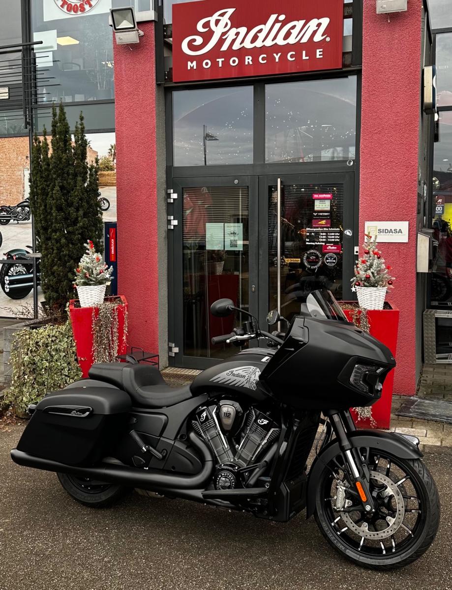 Indian Challenger Dark Horse 112