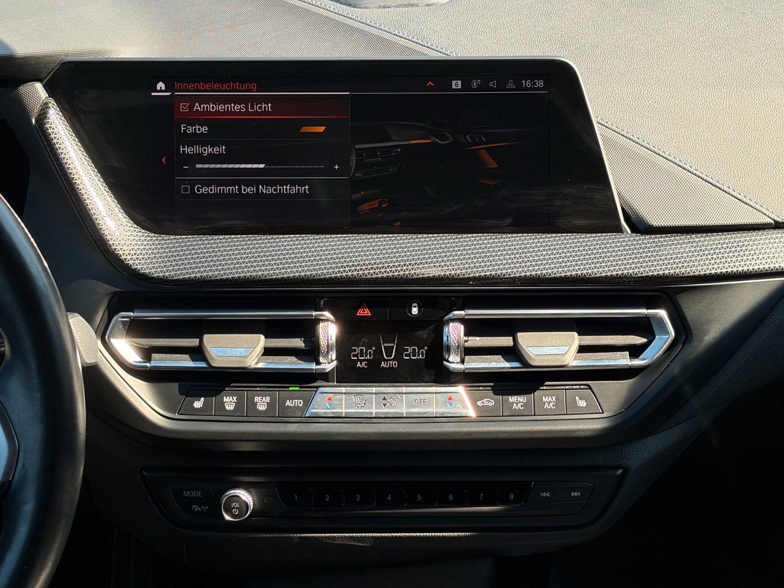 Fahrzeugabbildung BMW 118i M Sport Autom SHZ LHZ Hifi Amb Navi CarPlay