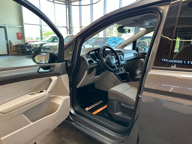 MYAUTOCENTER – Gebraucht- und Jahreswagen mit Werkstattservice in Pfaffenhofen Volkswagen Touran Comfortline BMTStart-Stopp *7 Sitzer*ACC