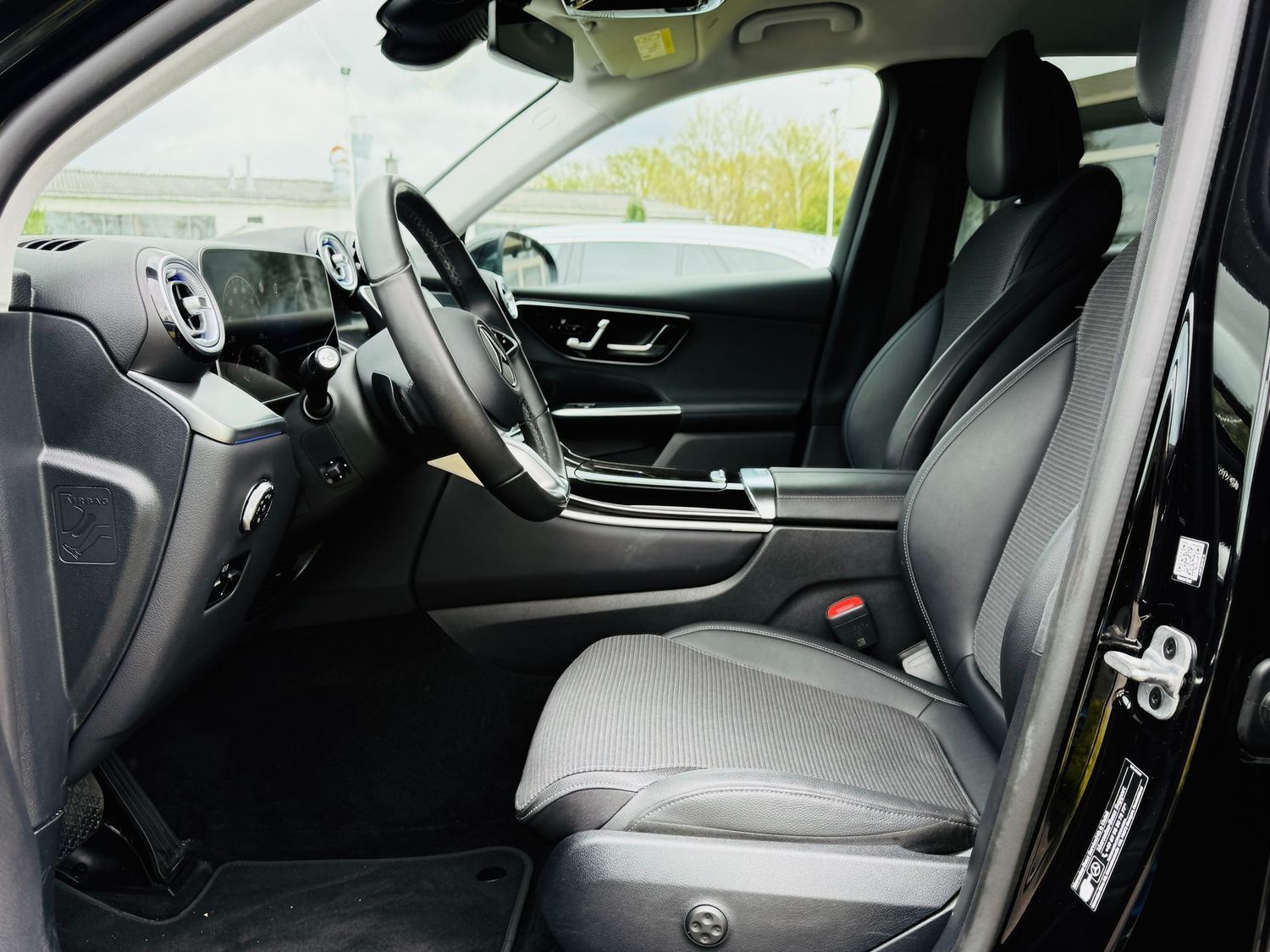 Fahrzeugabbildung Mercedes-Benz GLC 220 d 4M PROGRESSIVE, LED, PTS, RFK, AHK, To