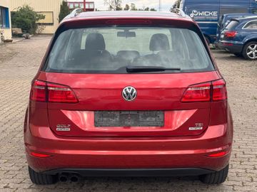Volkswagen Golf - 5