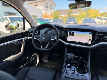 Volkswagen Touareg - 9