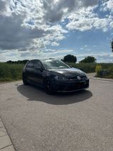 Volkswagen Golf 2.0 TSI DSG 4MOTION Black Edition - Volkswagen Golf: Schwarz, Edition