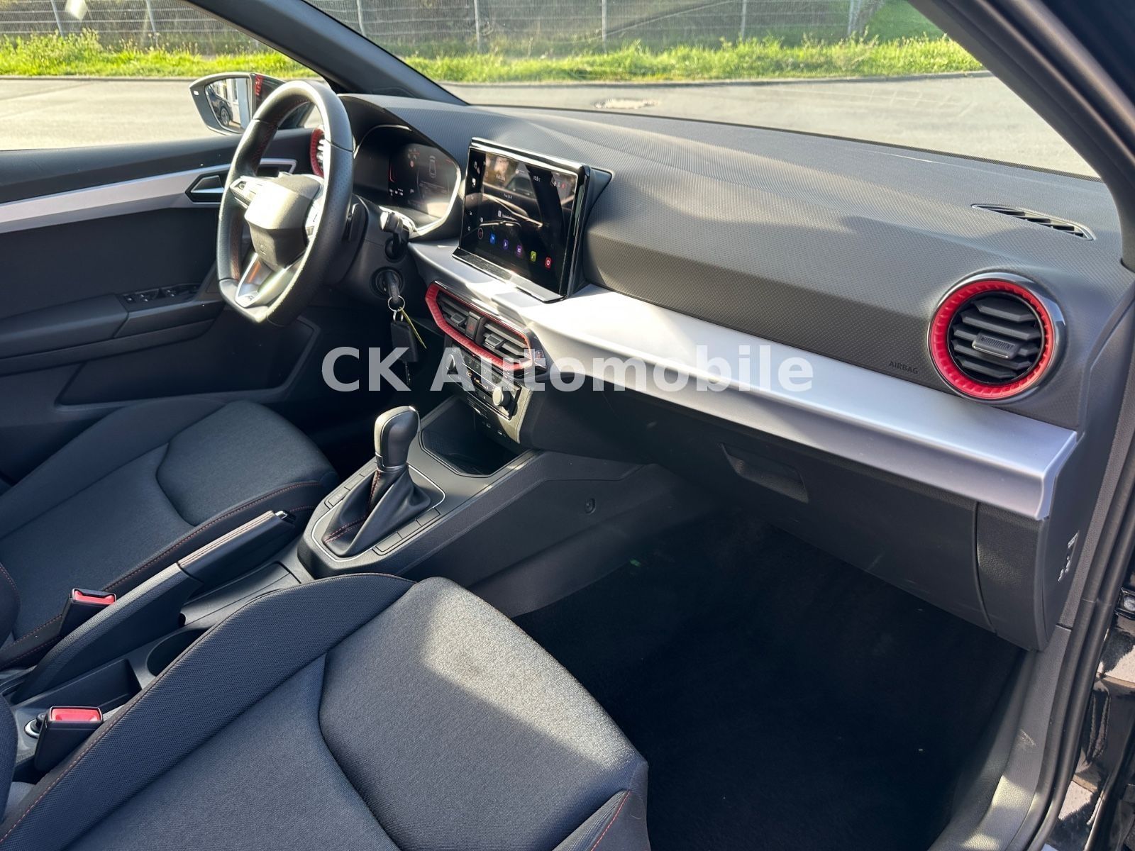 Fahrzeugabbildung SEAT Ibiza  FR 1.0 TSi DSG/Navi/Tempomat/PDC