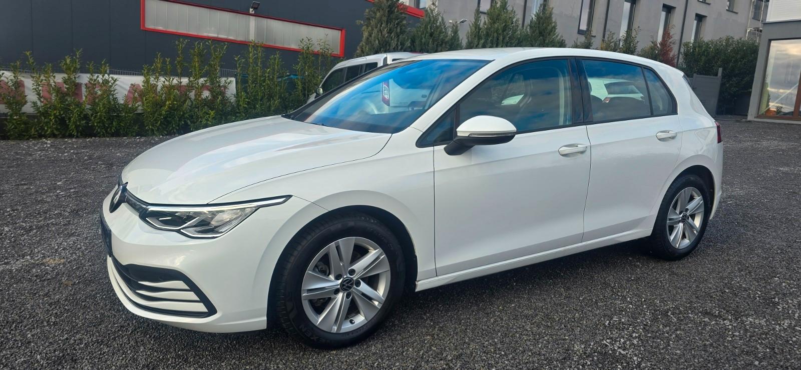 Volkswagen Golf VIII Lim. Life ACC LED PDC Virtual