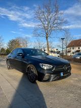 Mercedes-Benz E 220d AMG-Paket  - Mercedes-Benz E 220 mit Diesel-Antrieb: Alcantara, Limousine