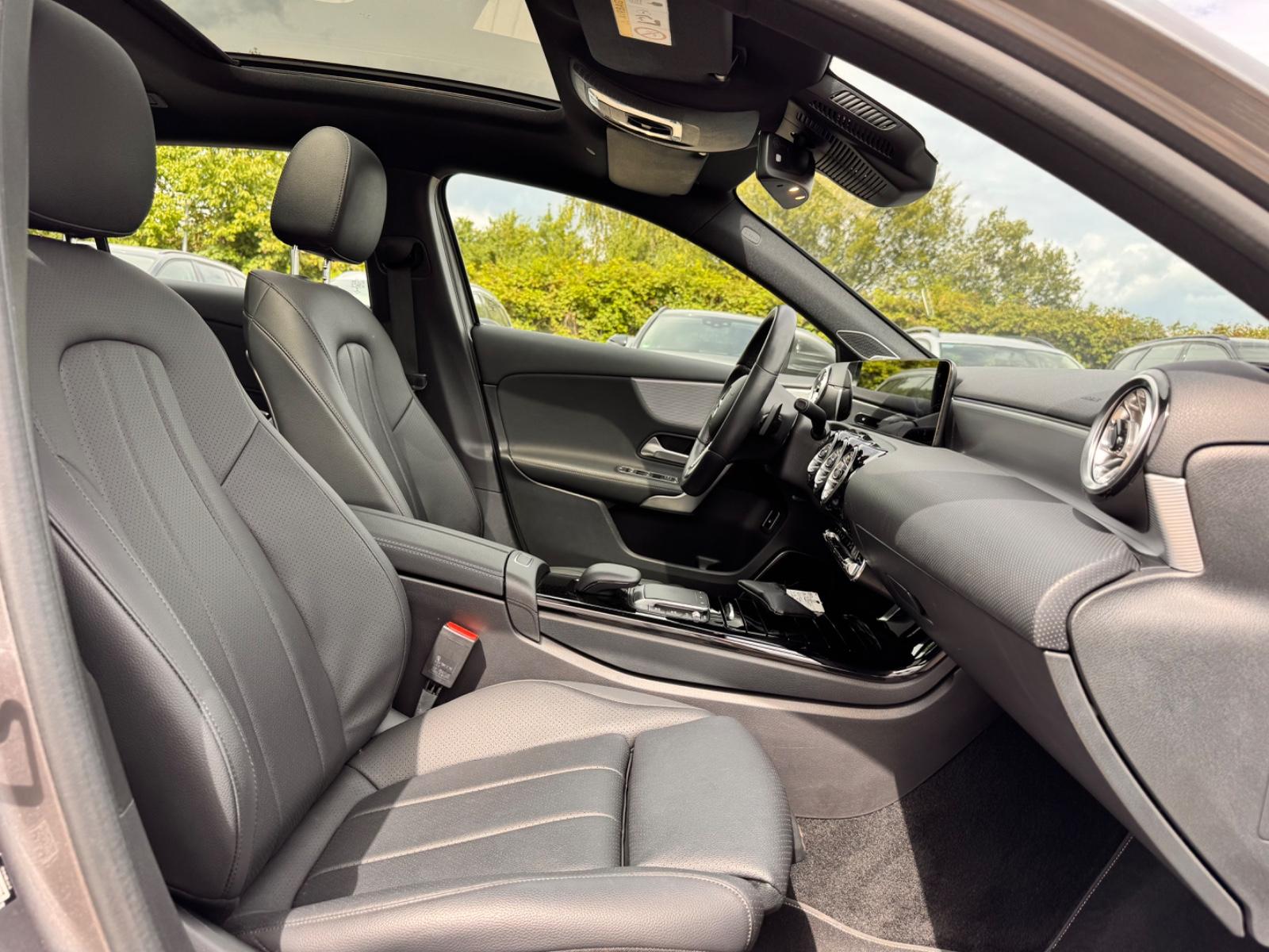 Mercedes-Benz A 250 e *19 ZOLL*PANORAMA*