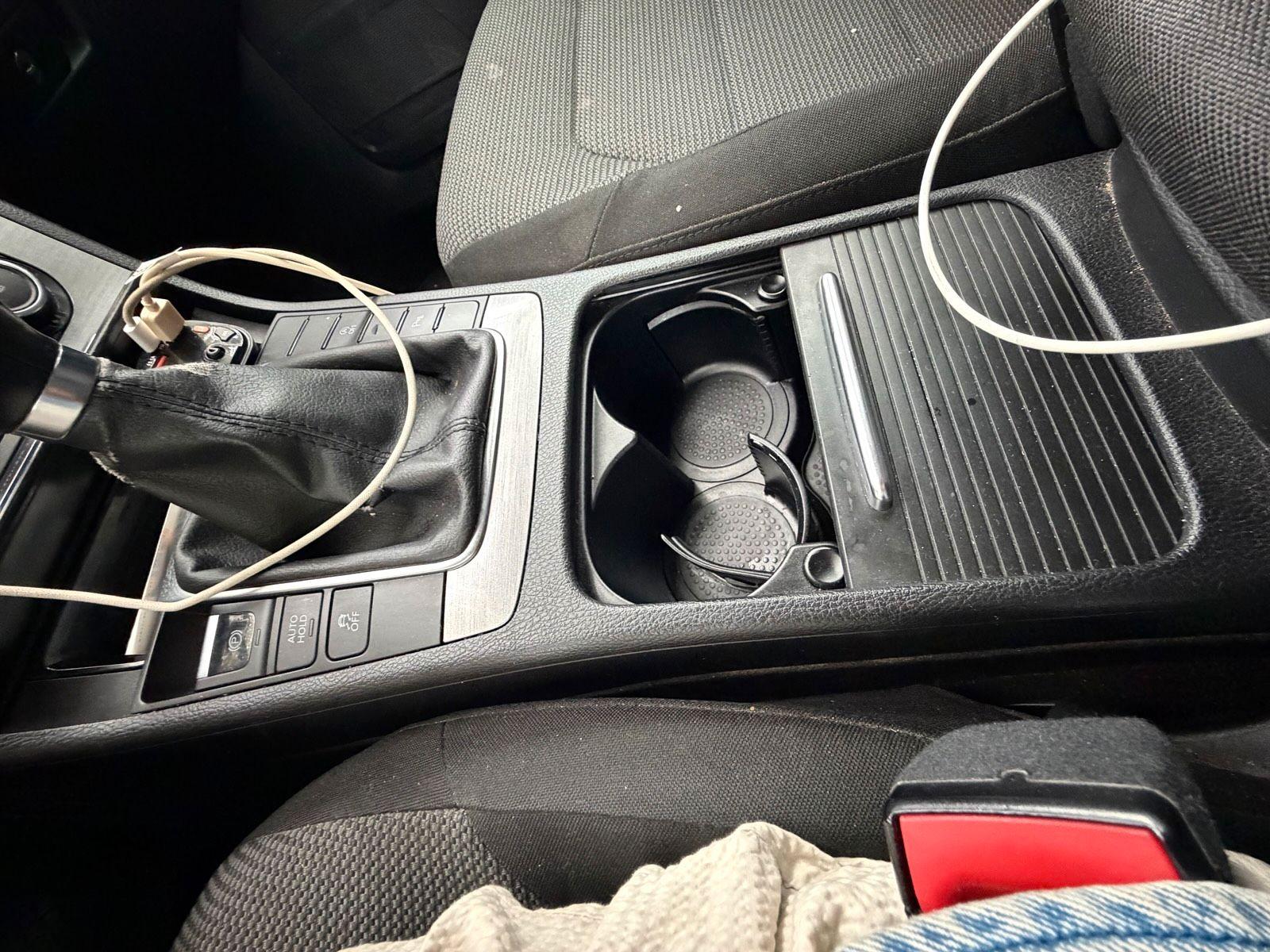 Volkswagen Passat 2011 — photo 9