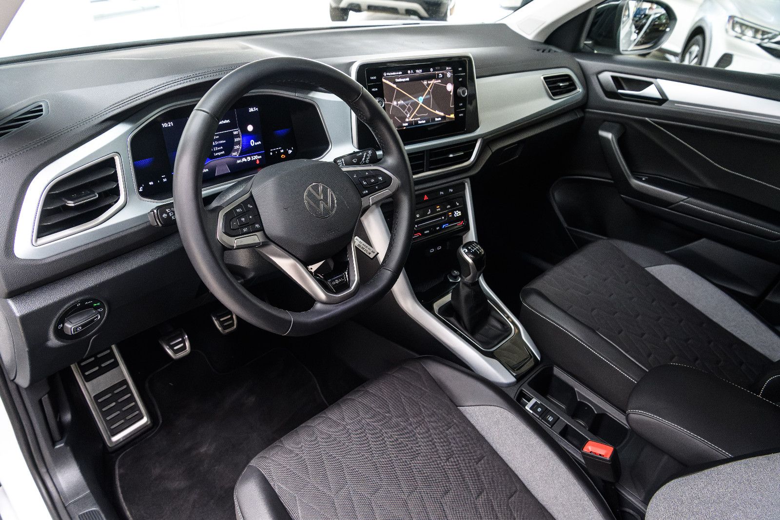 Volkswagen T-Roc - Bild 23