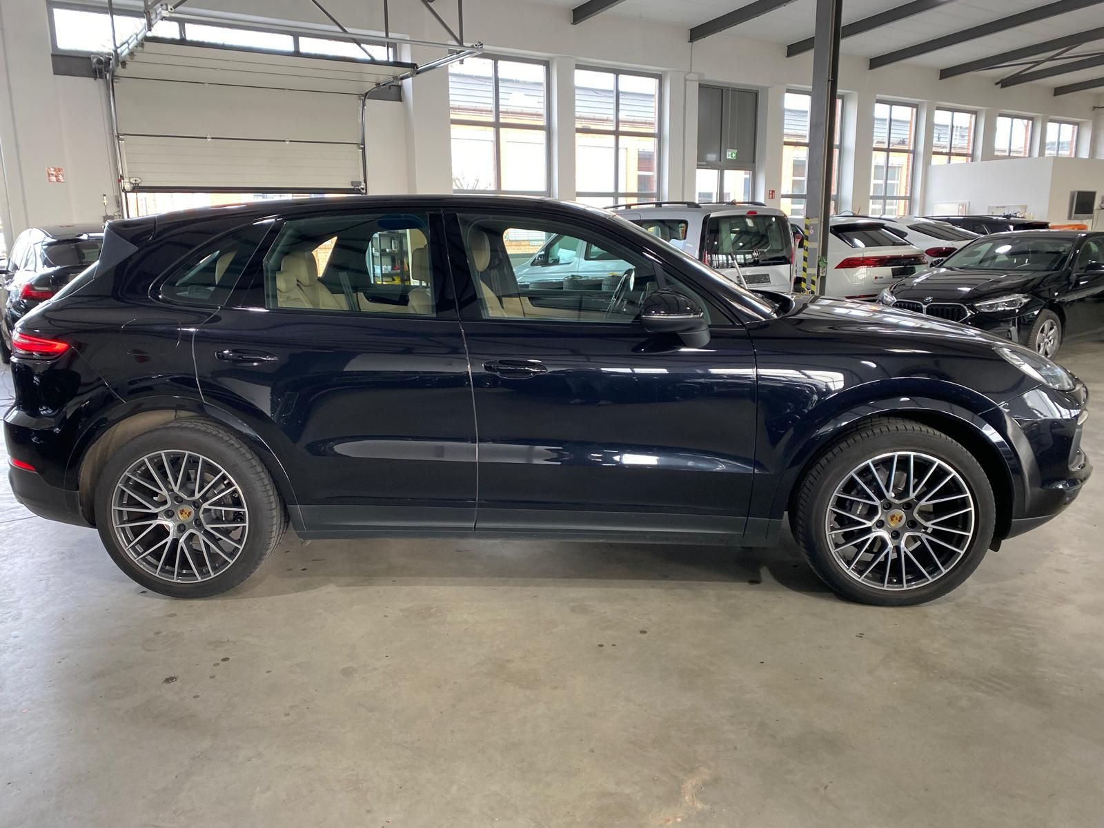 Fahrzeugabbildung Porsche Cayenne AIR/ACC/LM ´21/2.Hand/