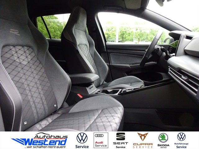 Fahrzeugabbildung Volkswagen Golf Variant R line 1.5l eTSI 110kW DSG LED Navi