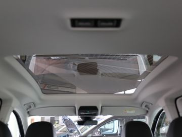 Volkswagen Caddy Maxi 1.5TSI DSG STYLE PANORAMA ACC KAMERA