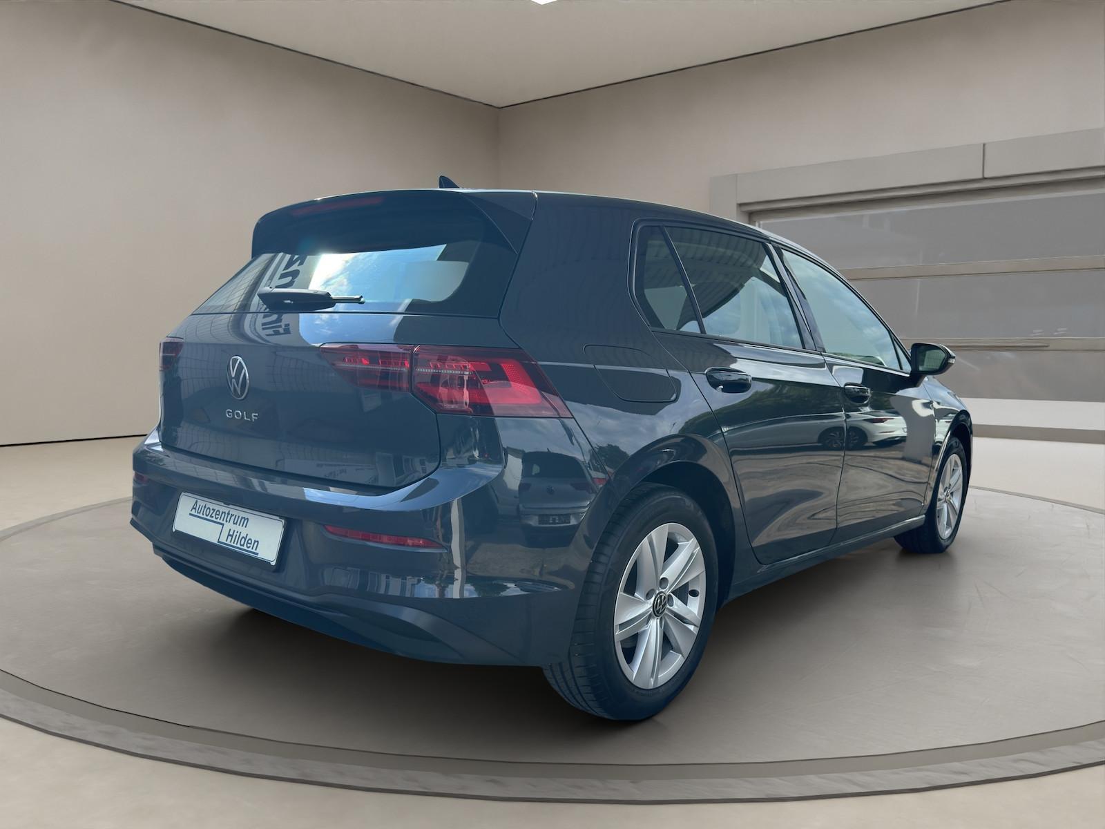 Volkswagen Golf 1.5 TSI Lim. Life LED Matrix Pano APP, миниатюра 5