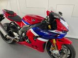 Honda CBR1000RR-R Fireblade SP - HONDA MOTORRAD