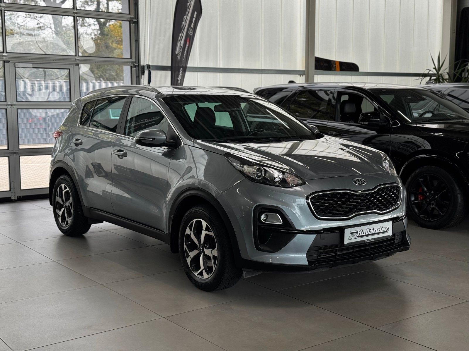 Fahrzeugabbildung Kia Sportage 1.6T Spirit DAB Navi Sitzheizung TOP