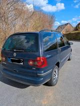 Volkswagen Sharan 1.9TDI 85kW Special Special - Volkswagen Sharan mit Diesel-Antrieb: Kleinbus, 1.9