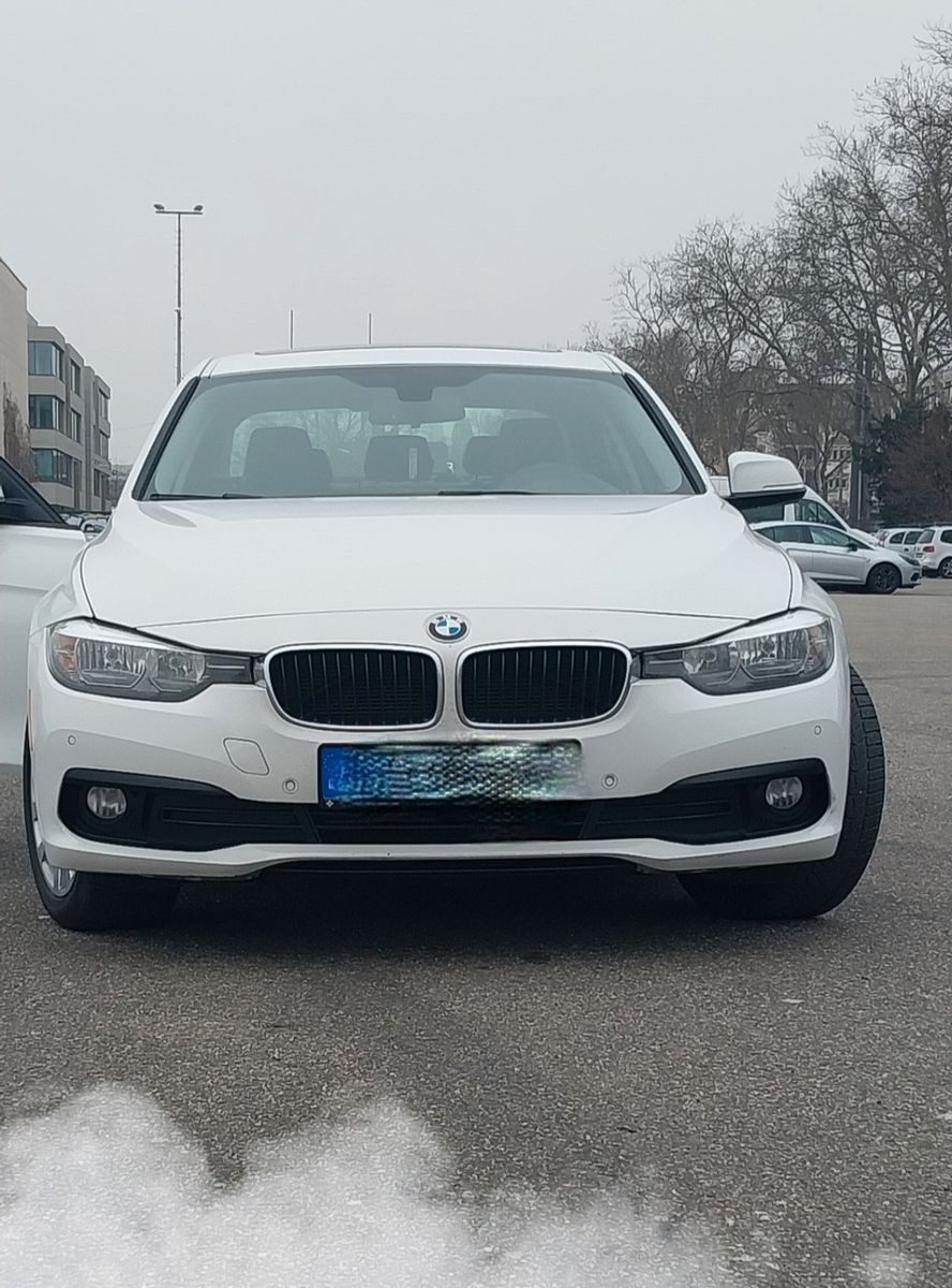 BMW 320i xDrive Sport Line | LED | Panorama | 