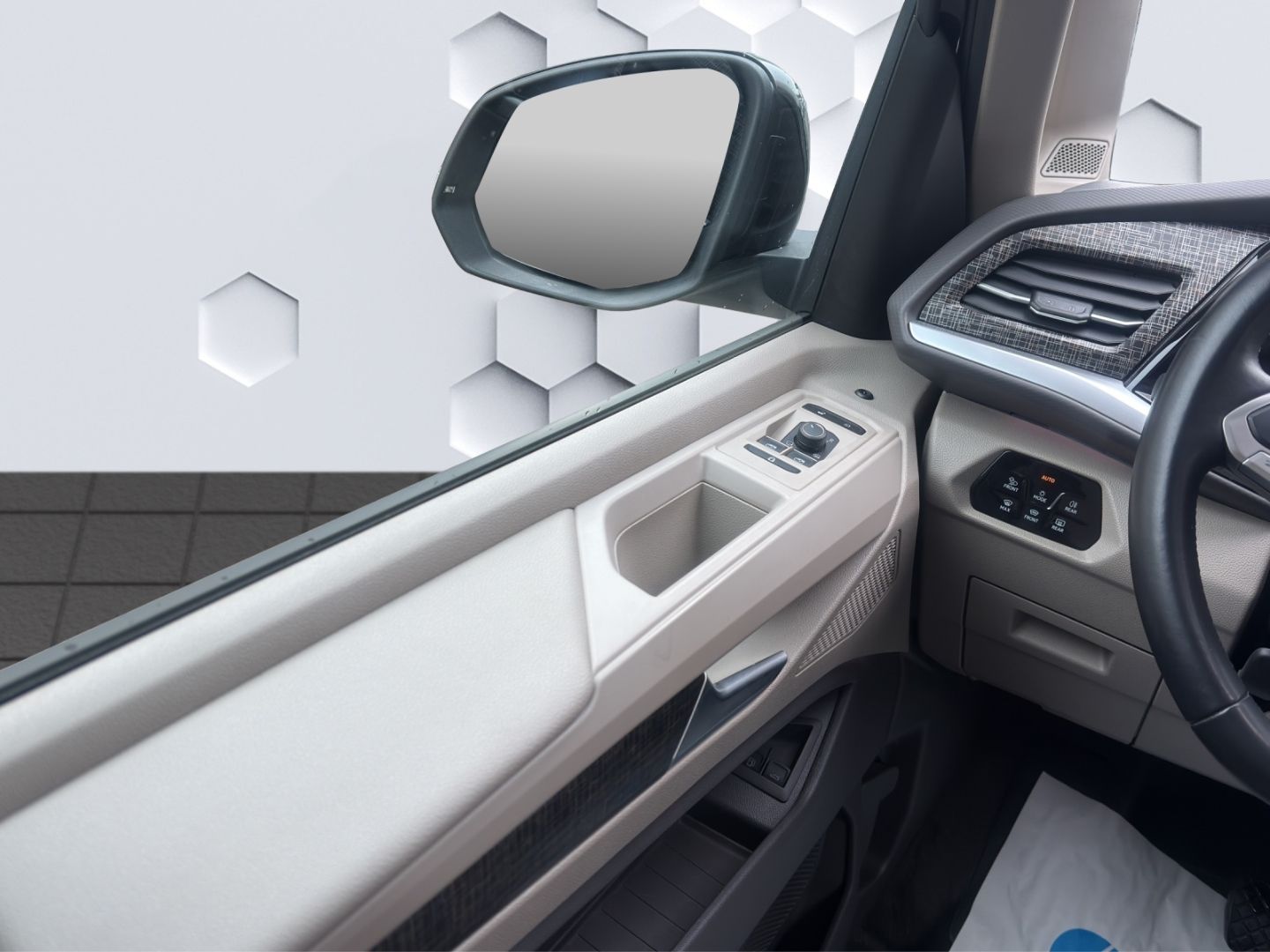 T7 Multivan 1.4 TSI eHybrid MatrixLED PanoDach H