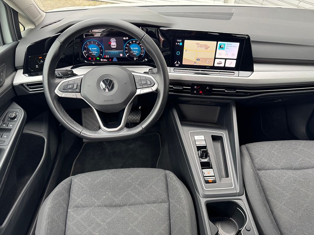 Golf VIII 1.5 eTSI DSG *LED*NAVI*KEYLESS*