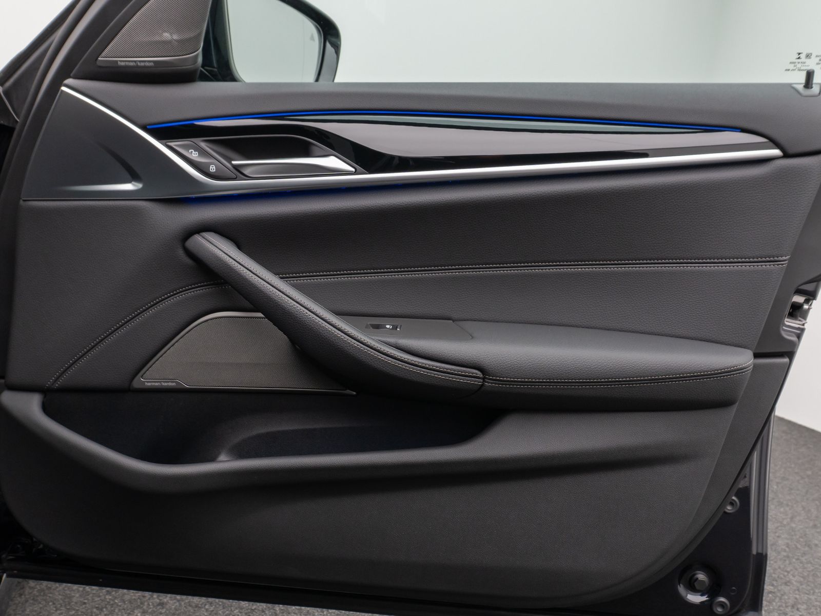 Fahrzeugabbildung BMW 540d xD M Sport Panoram Kamera Laser HUD DAB H/K
