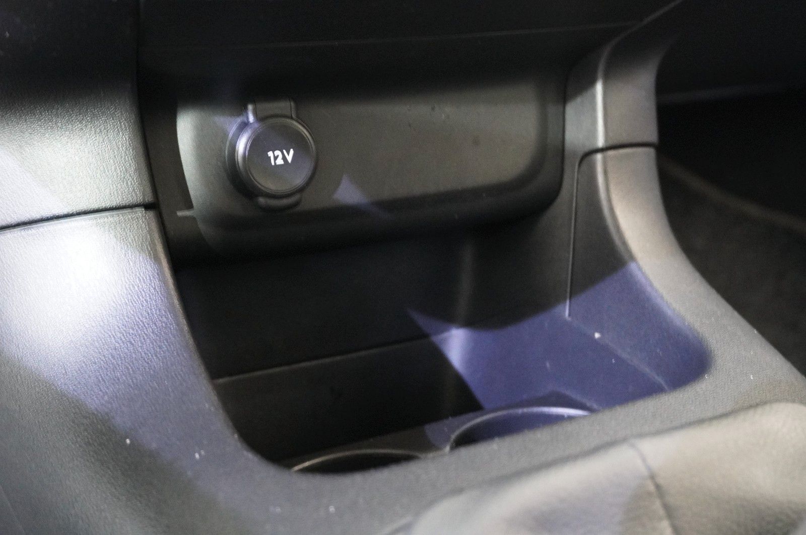 Fahrzeugabbildung Citroën C3 1.2 FEEL 5-TÜR LED/KLIMA/TEMP./USB/DAB+