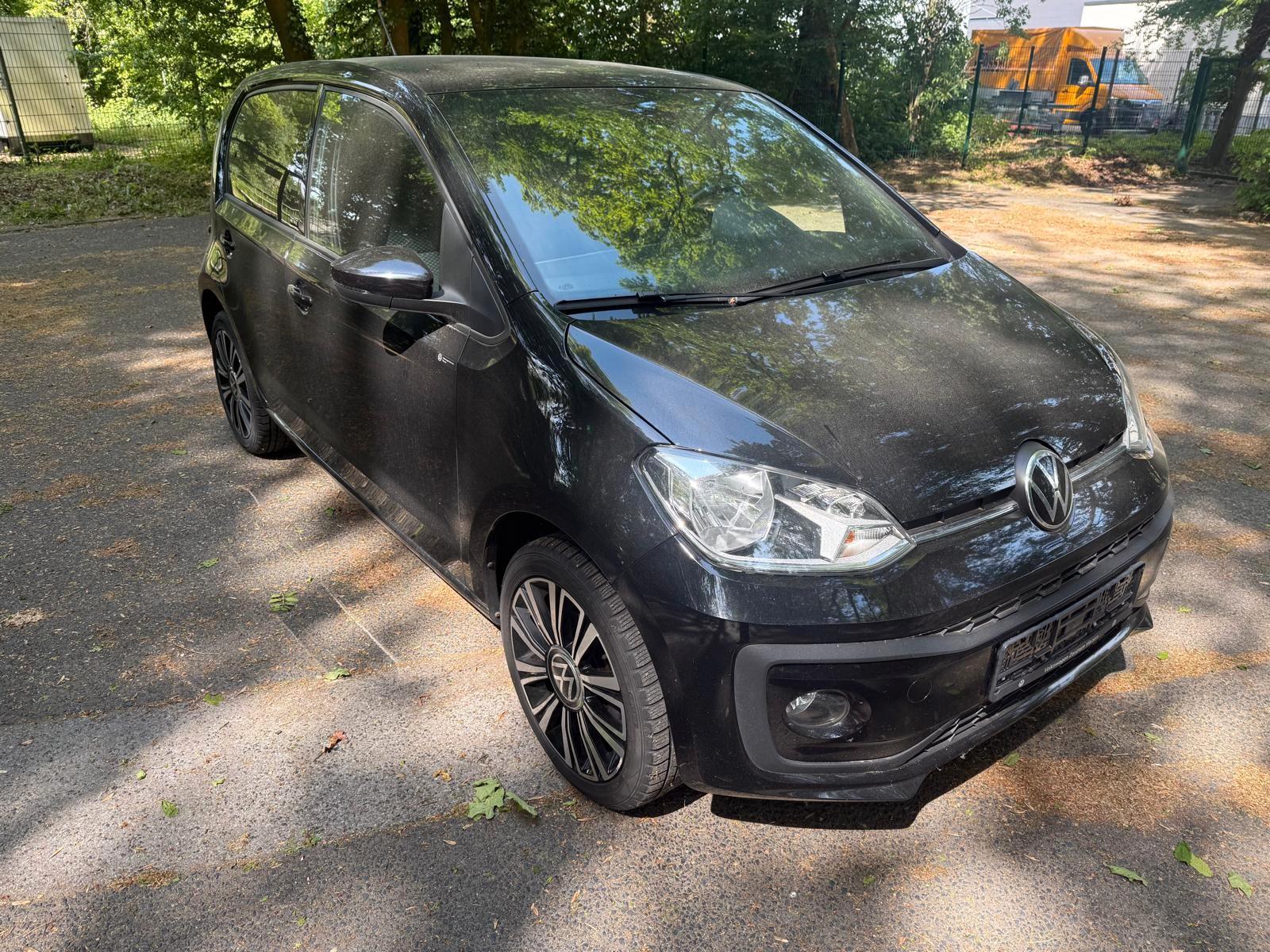 Volkswagen up! Active /1. HAND/SCHECKHEFT/KAMERA
