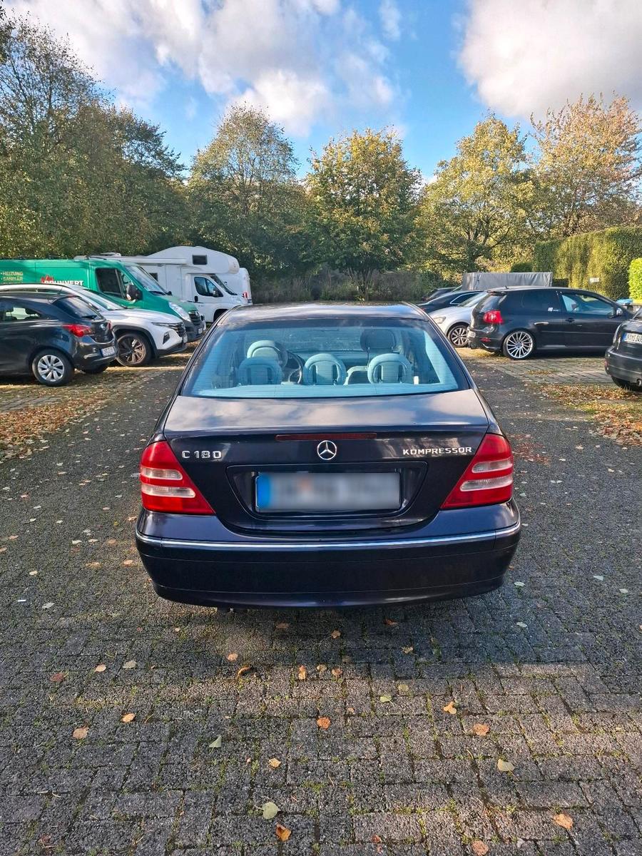 Mercedes-Benz C 180