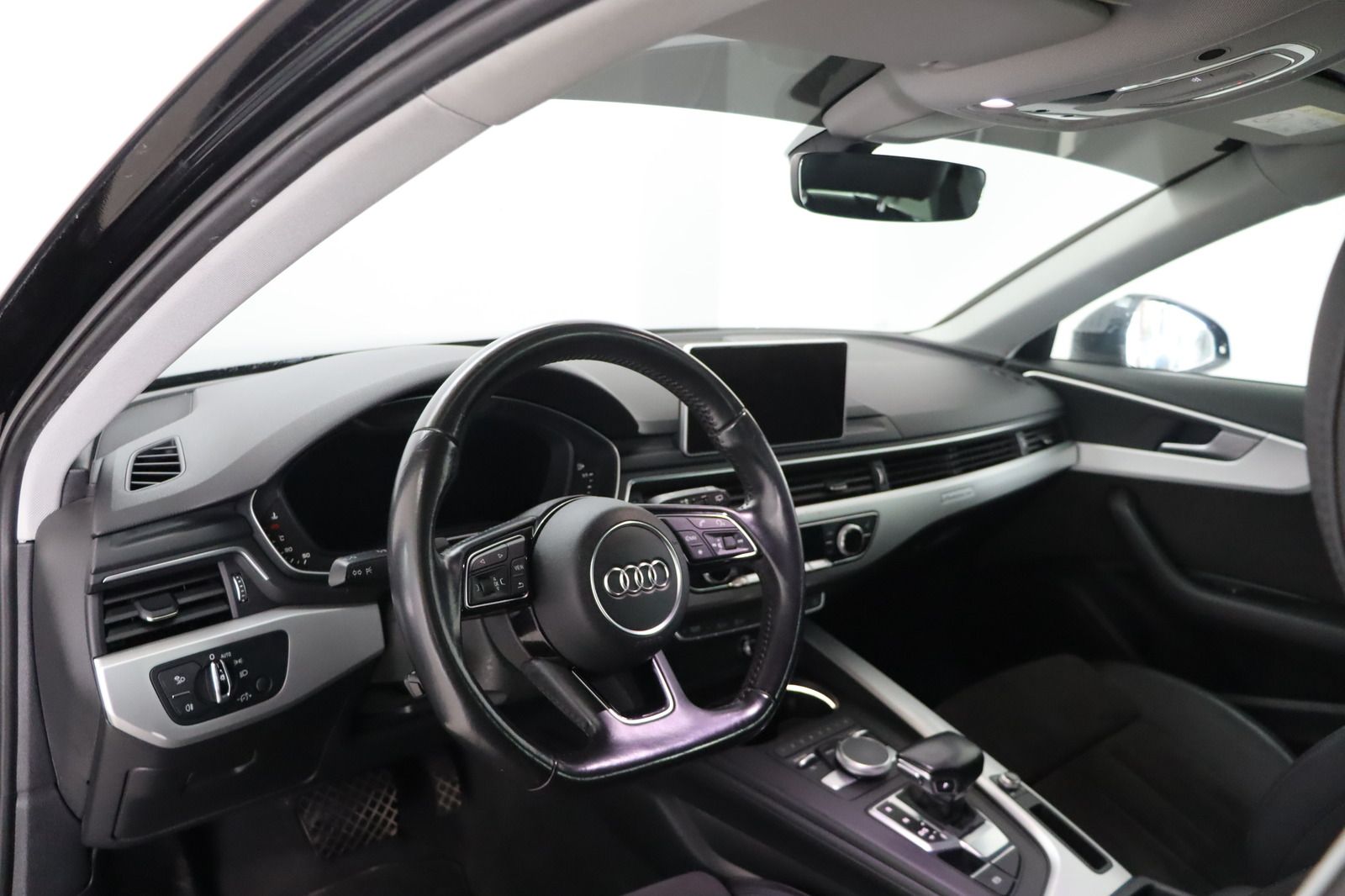 Fahrzeugabbildung Audi A4 Allroad Quattro LED * Sportsitze * Navi * Sit
