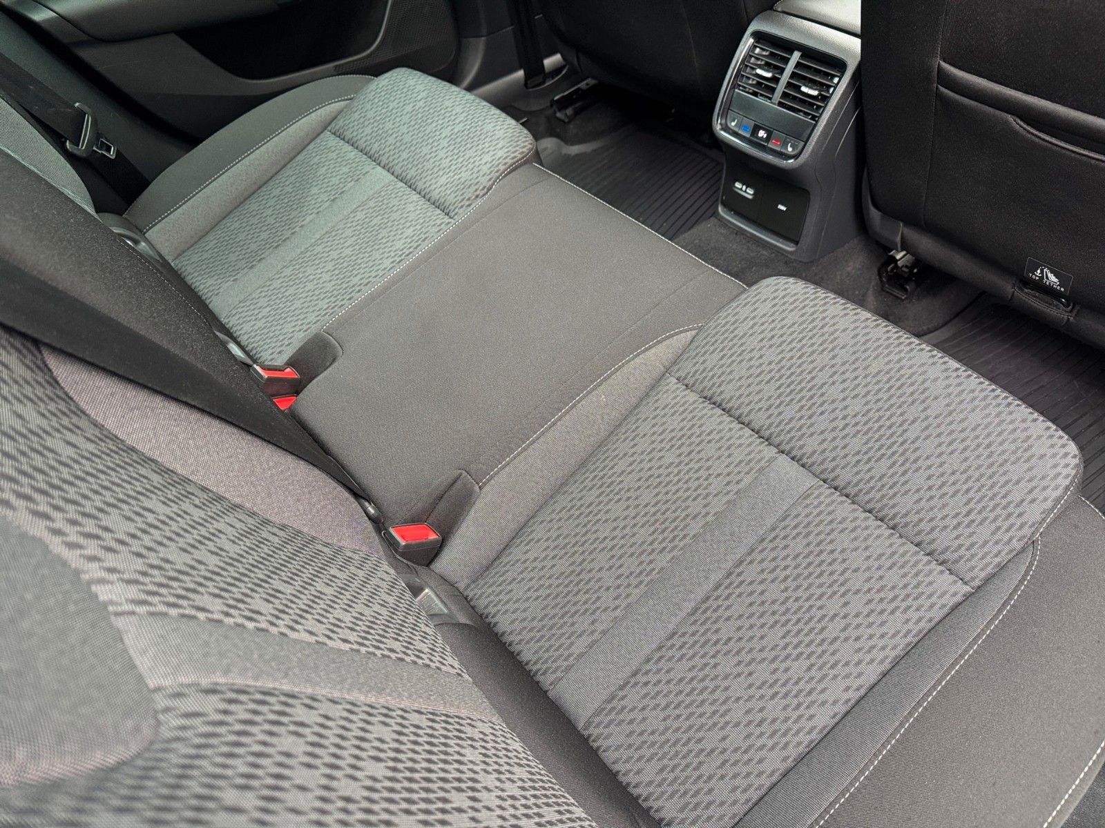 Fahrzeugabbildung SKODA Octavia Combi Ambition Clever 2.0 TDI