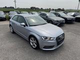 Audi A3 S-Line Sportpaket 2.0 TDI Navi PDC Euro6 - Audi A3 mit Diesel-Antrieb: Limousine, Line Sportpaket