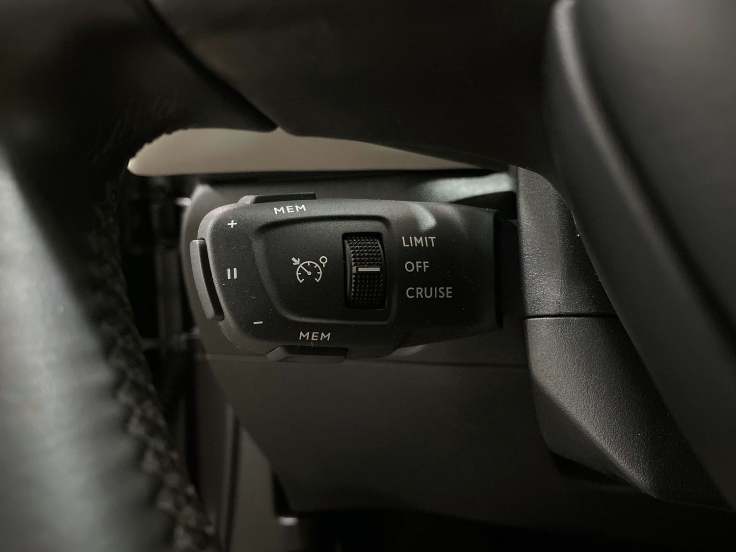 Fahrzeugabbildung Citroën DS3 Crossback PureTech 130ch #CarPlay#Virtual#