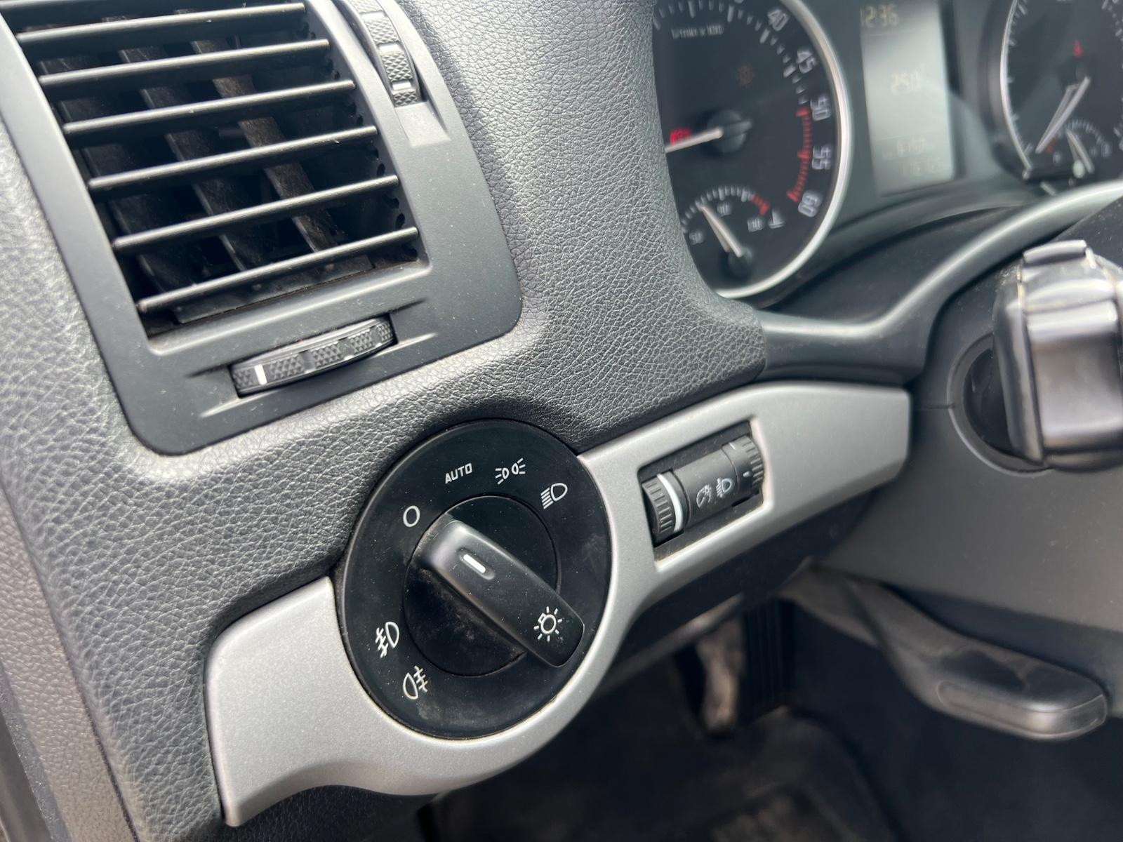 Skoda Octavia 2012 — photo 17