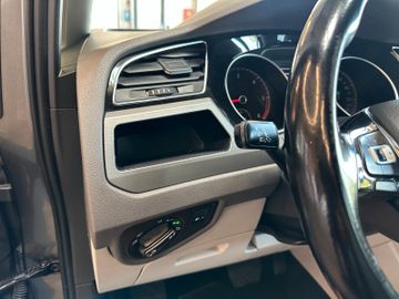 MYAUTOCENTER – Gebraucht- und Jahreswagen mit Werkstattservice in Pfaffenhofen Volkswagen Touran Comfortline BMTStart-Stopp *7 Sitzer*ACC