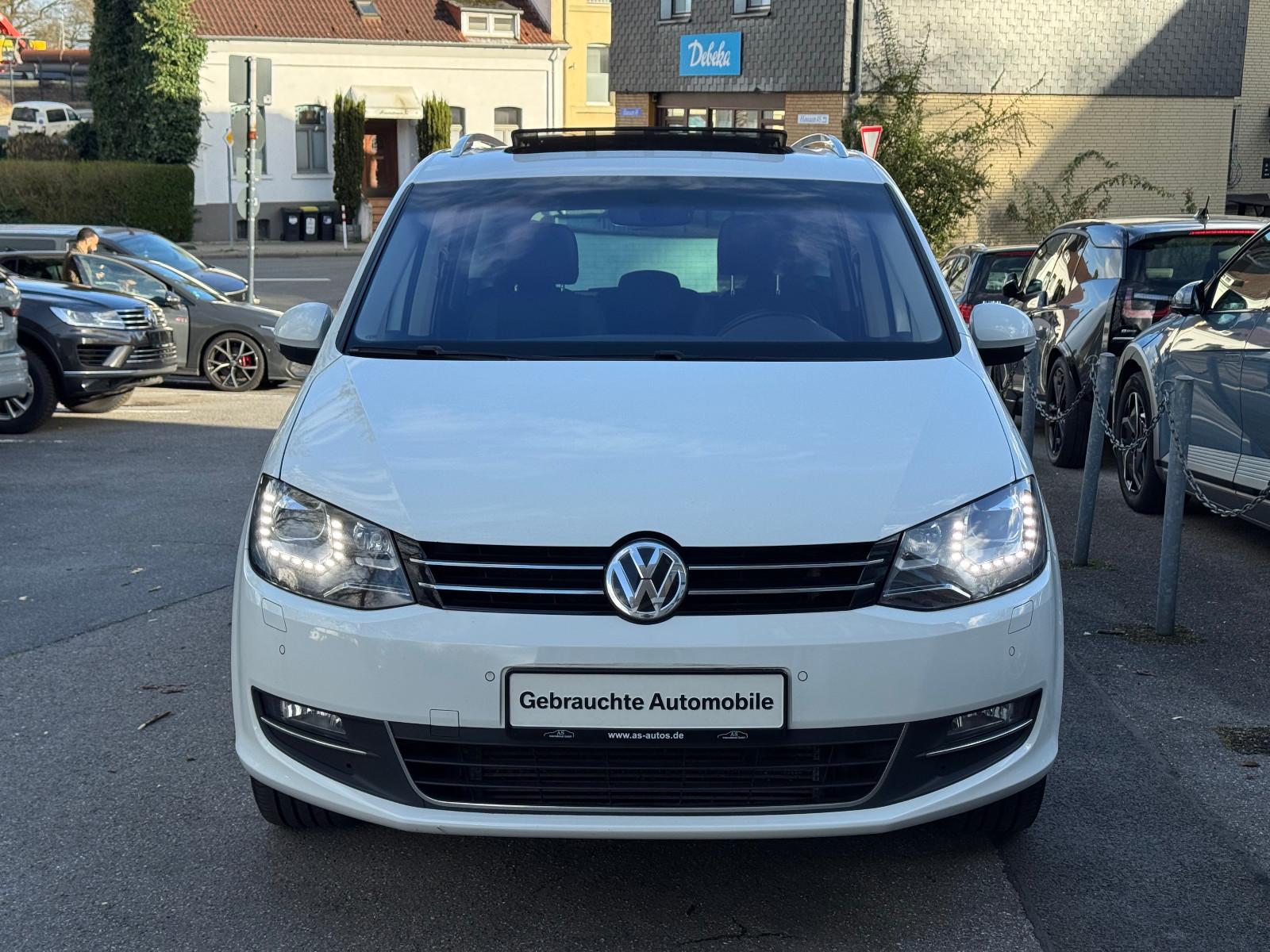 Volkswagen Sharan 2.0 TSI DSG Highline Panorama Leder AHK