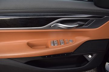 BMW 740 - 7