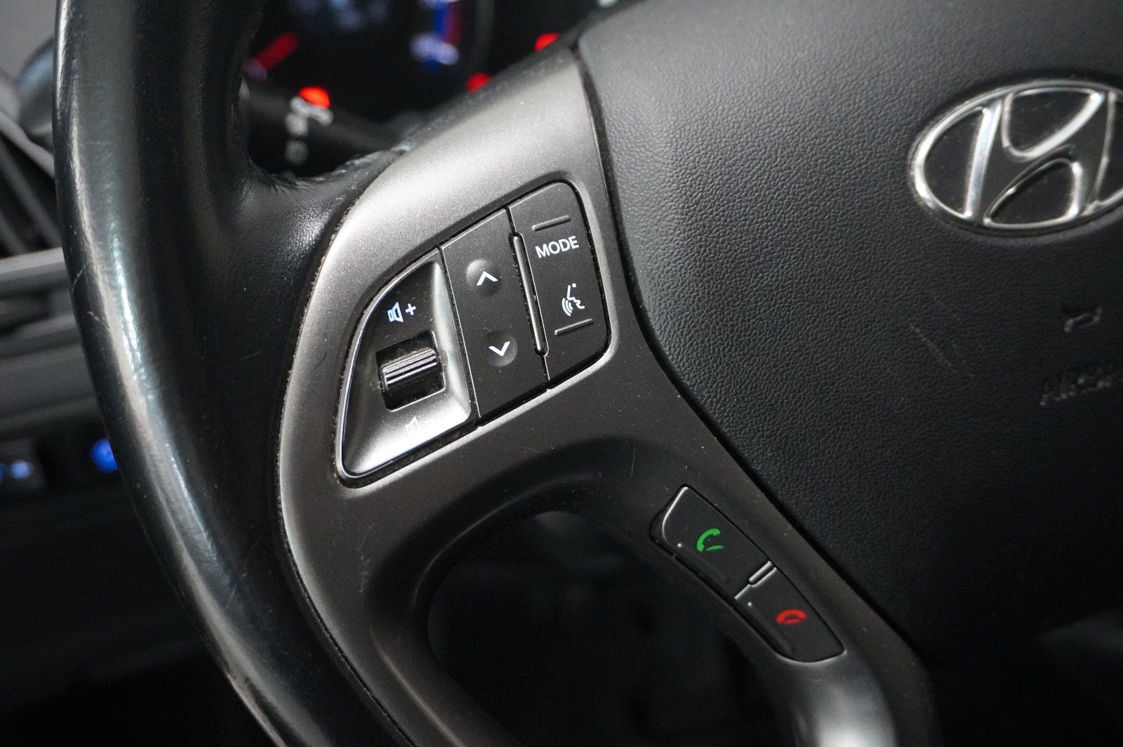 Fahrzeugabbildung Hyundai ix35 1.6 GDI FINALE LED/KLIMA/SHZ/PDC/TEMP./AHK