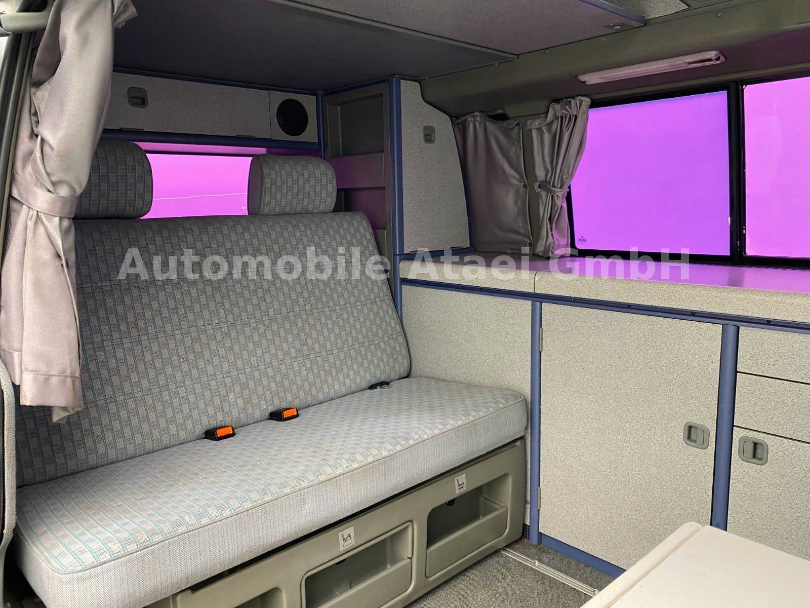 Fahrzeugabbildung Volkswagen T4 *California* Benzin Automatik KÜCHE (1687)