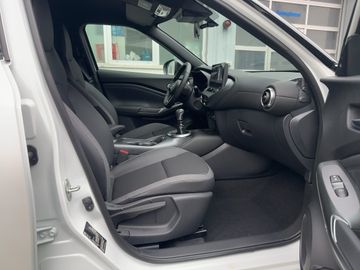 Nissan Juke N-CONNECTA 1.0 DIG-T 114 PS mit Winterpaket
