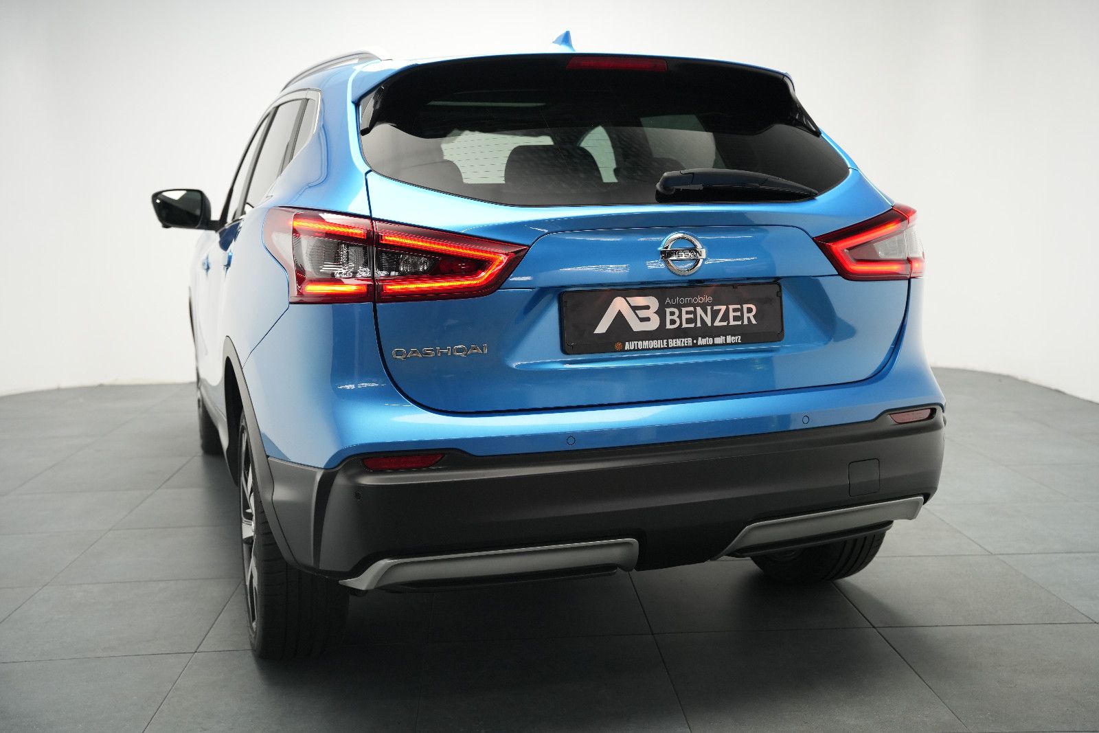 Fahrzeugabbildung Nissan Qashqai Tekna /GLASDACH/360°/MEMORY/NAVI