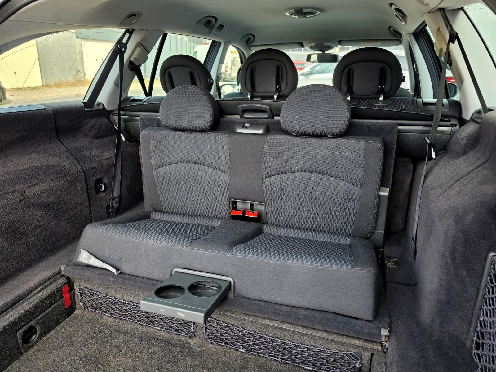Mercedes-Benz E200 2004 — photo 19