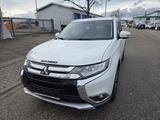 Mitsubishi Outlander Plus 4WD NEUE TÜV 4x4 - Mitsubishi Outlander Kombi Gebrauchtwagen